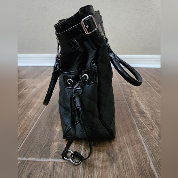 LuLu Black Quilted Patent Leather-look Purse - Picture 4 of 10